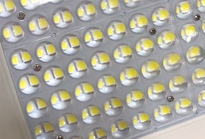 TG-125 floodlight